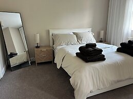 Cozy Manchester Hideaway With 2 Bedrooms
