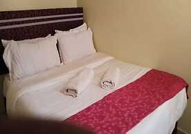 Eilarose City View Suites