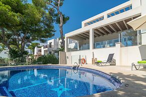 Cala Llonga in Cala d Or