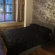 1 Bed Flat - Sleeps 2 - Parking - Wifi