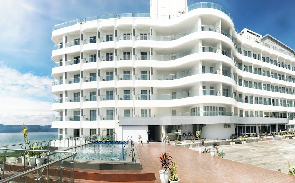 Labersa Hotel & Convention Center Samosir