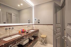 The Inn at the Spanish Steps Elegant Collection - The Gem