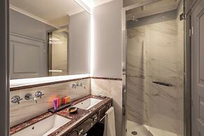 The Inn at the Spanish Steps Elegant Collection - The Gem