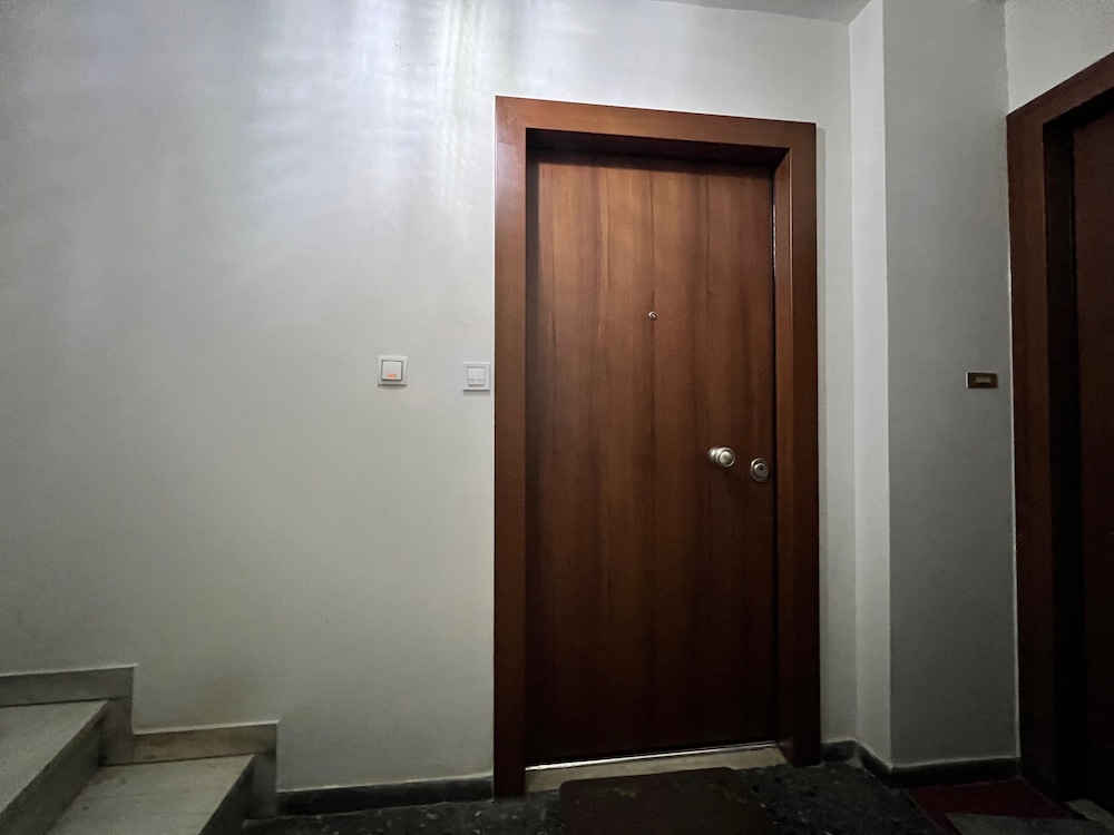 Madonna's Cozy Apartment