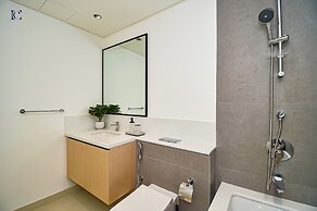 2bedroom Apt in Burj Crown