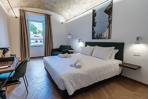 Urban Vatican Rooms