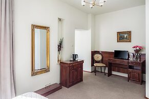 Old Time Aparthotel