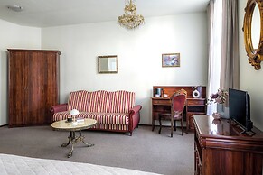 Old Time Aparthotel