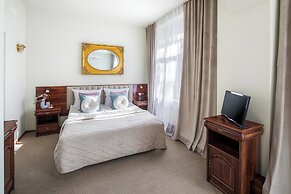 Old Time Aparthotel