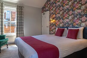 Sarah Hotel