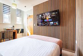 Sarah Hotel