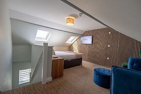 Sarah Hotel
