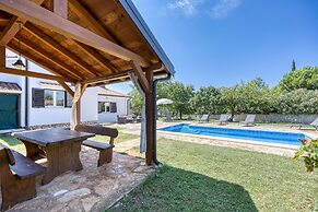 Pool House Robertino