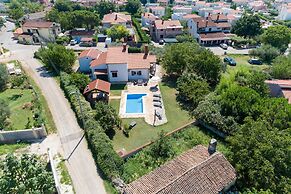 Pool House Robertino
