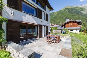 Chalet Plein Centre - Savoyard Moderne