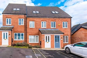 Lovely three bed home Manchester