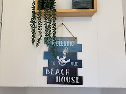 Sunrise BnB with Free Parking