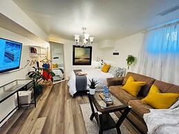 Sunrise BnB with Free Parking