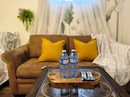 Sunrise BnB with Free Parking