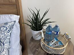 Sunrise BnB with Free Parking