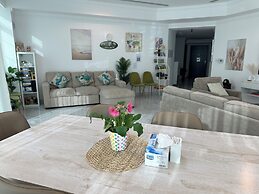 Perla Hostel - Dubai Marina
