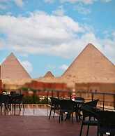 Turquoise Pyramids Gate