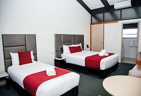 All Travellers Motor inn