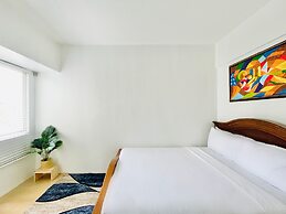 Hubomoto Avida Suites
