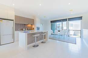 3 Bedroom Townhouse - Pool Access