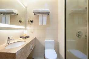 Rezen Regency Hotel