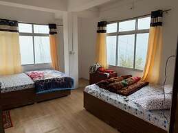 Yangzom La Homestay