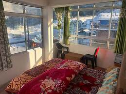 Yangzom La Homestay