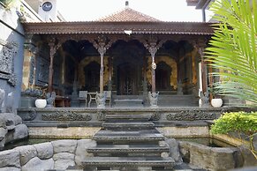 Giriya Amerta Hotel and Restaurant Ubud