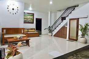 Giriya Amerta Hotel and Restaurant Ubud