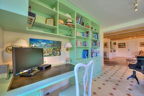 Maison Marine in Antibes