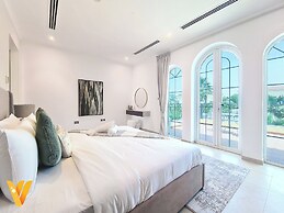 Venduras - Spacious 4BR Villa in La Mer
