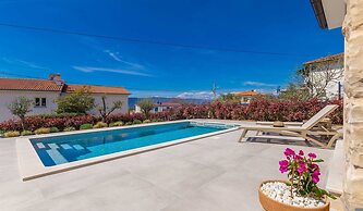 Holiday House Villa Andro