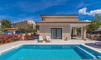 Holiday House Villa Andro