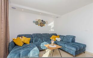 Holiday House Villa Andro