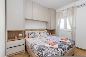 Holiday House Villa Andro