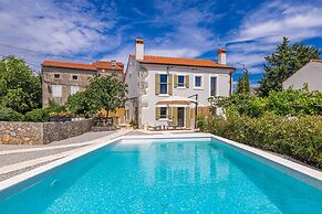 Holiday House Rural Home Frane