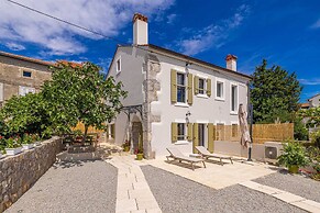 Holiday House Rural Home Frane