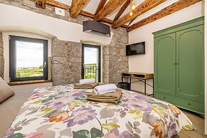 Holiday House Rural Home Frane