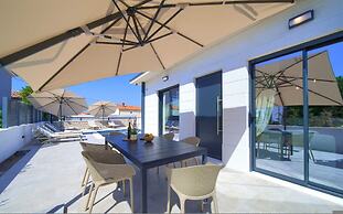 Villa Quarnaro With Heated Pool