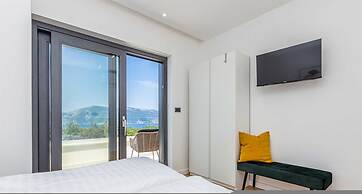Villa Verena With Heated Pool
