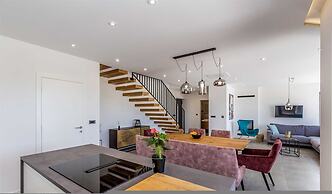 Villa Verena With Heated Pool