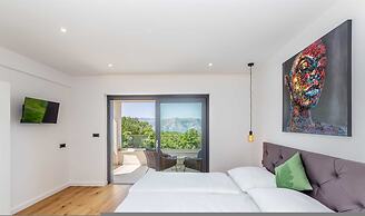 Villa Verena With Heated Pool