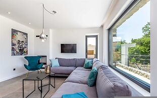 Villa Verena With Heated Pool