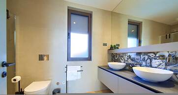 Villa Lady With Heated Pool Jacuzzi and Sauna