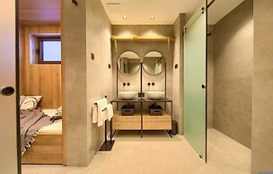 Villa Lord With Heated Pool Jacuzzi and Sauna